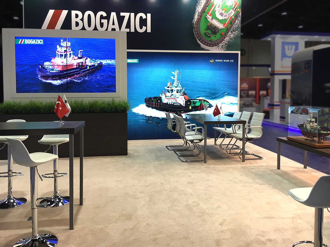 Stand-sur-Mesure-Bogazici-SOMWME-2017-Kiosque-Abou-Dabi