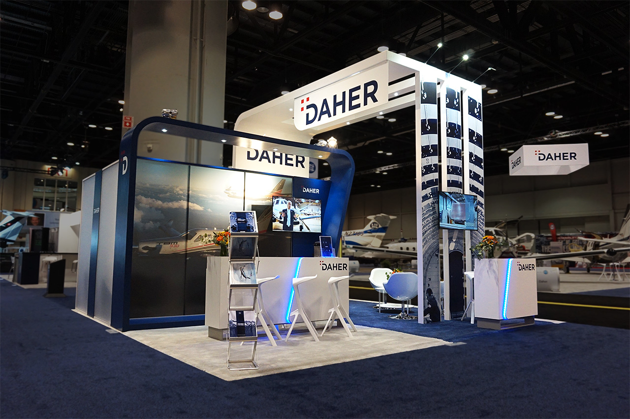 Stand-sur-Mesure-Daher-NBAA-2016-Kiosque